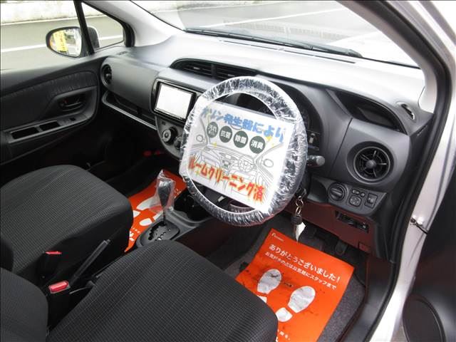 Toyota VITZ 2017 6373087-9
