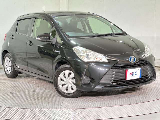 Toyota VITZ 2017 6373217-1