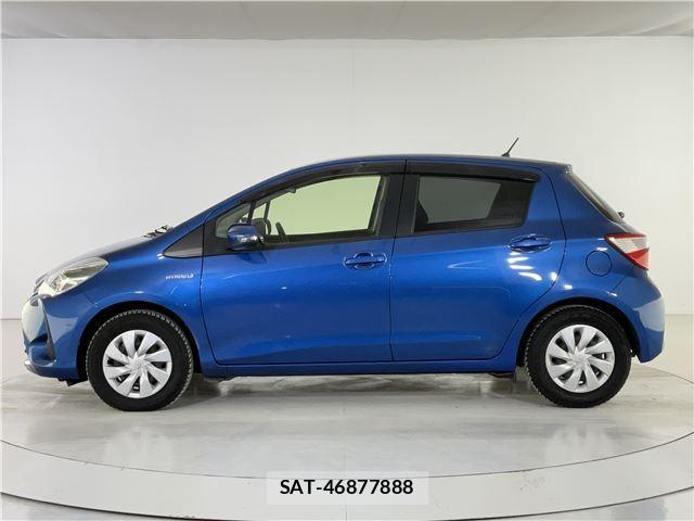 Toyota VITZ 2017 6373320-6