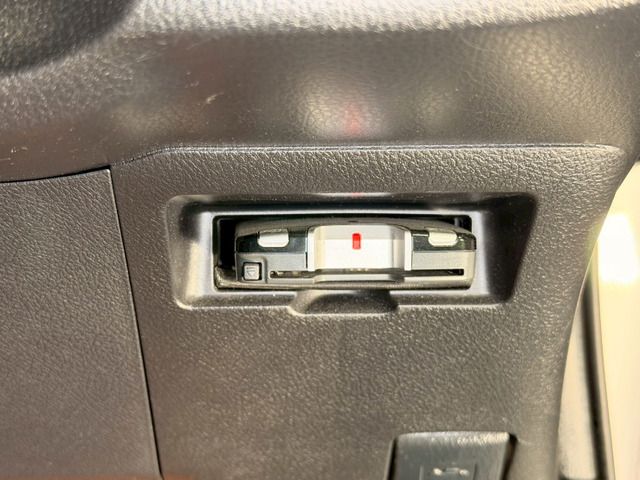 Toyota VITZ 2015 6373825-1