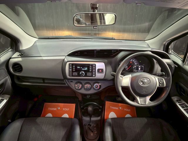 Toyota VITZ 2015 6373825-4