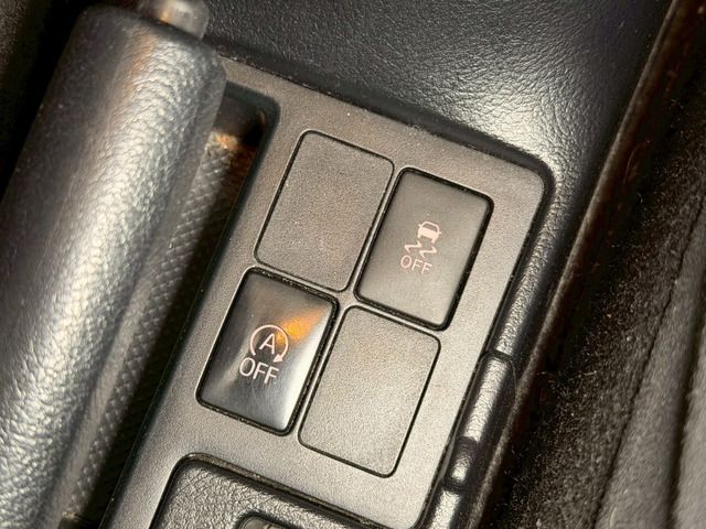 Toyota VITZ 2015 6373825-8