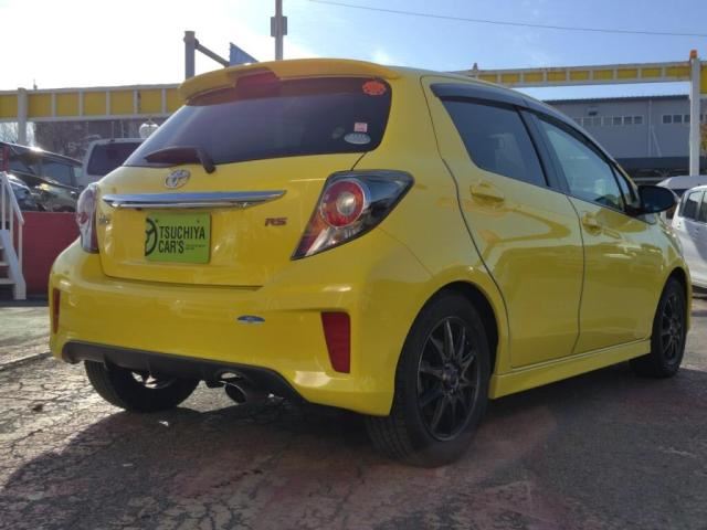 Toyota VITZ 2015 6374040-1
