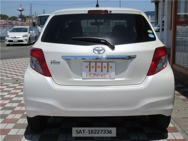 Toyota VITZ 2013 6374781-2