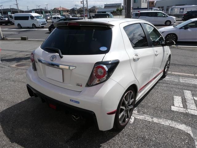 Toyota VITZ 2013 6374987-1