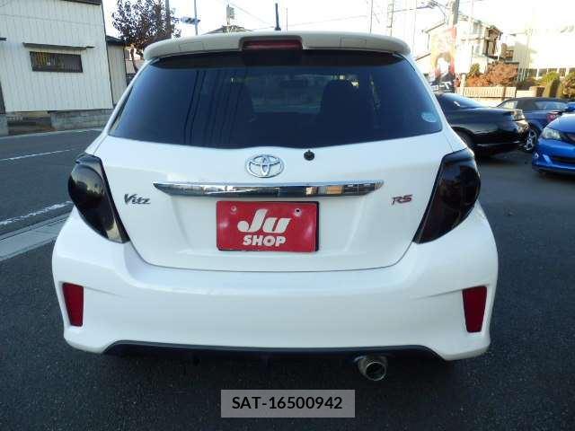 Toyota VITZ 2012 6375332-8