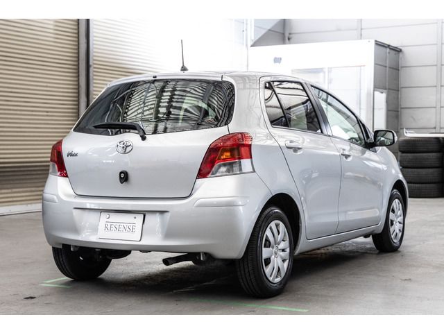 Toyota VITZ 2010 6375721-2