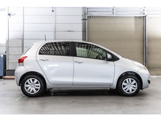Toyota VITZ 2010 6375721-5