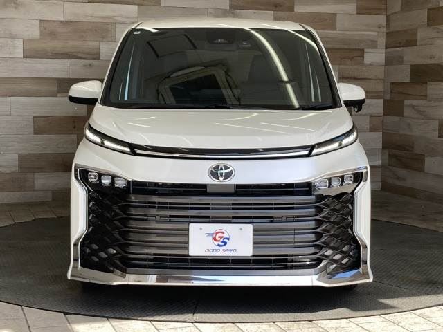 Toyota VOXY 2025 6376692-2