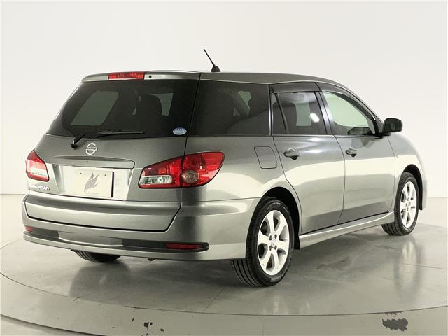Nissan Wingroad 2017 6360785-1