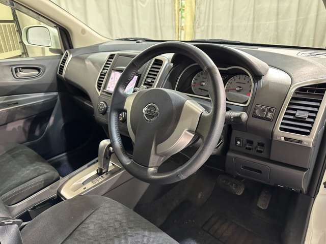 Nissan Wingroad 2012 6360863-8