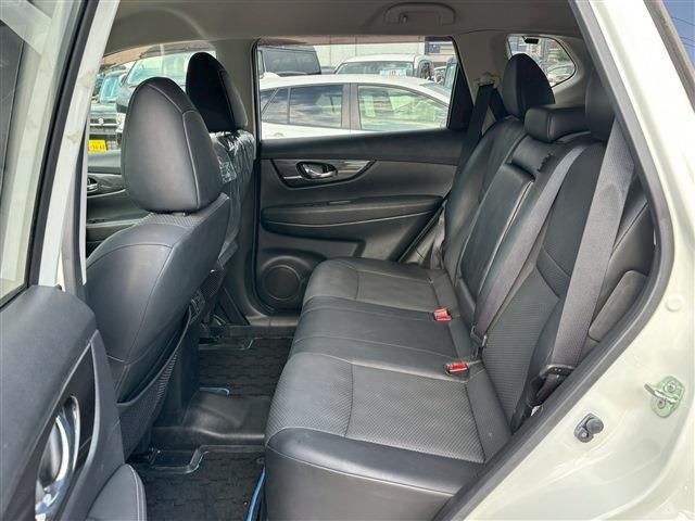 Nissan X-TRAIL 2018 6359303-4
