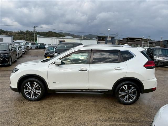 Nissan X-TRAIL 2018 6359303-8