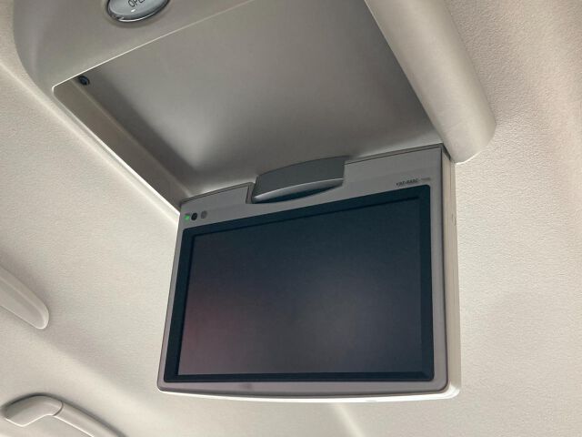 Toyota ALPHARD 2011 6406701-8