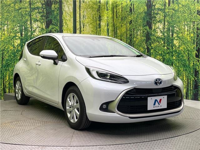 Toyota AQUA 2024 6409727-10