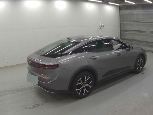 Toyota Crown Crossover 2024 6418381-1