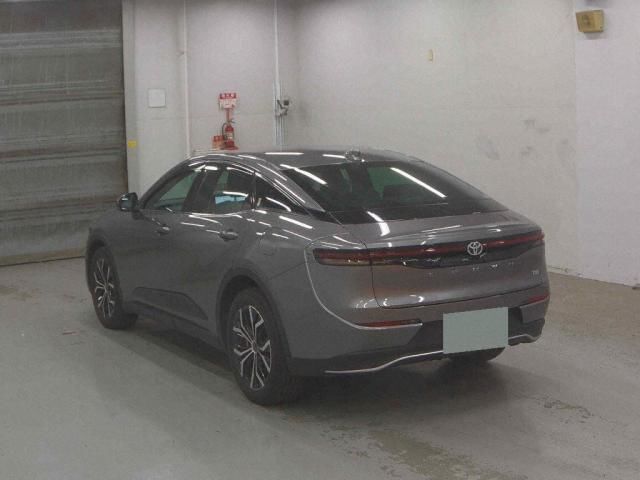 Toyota Crown Crossover 2024 6418381-4