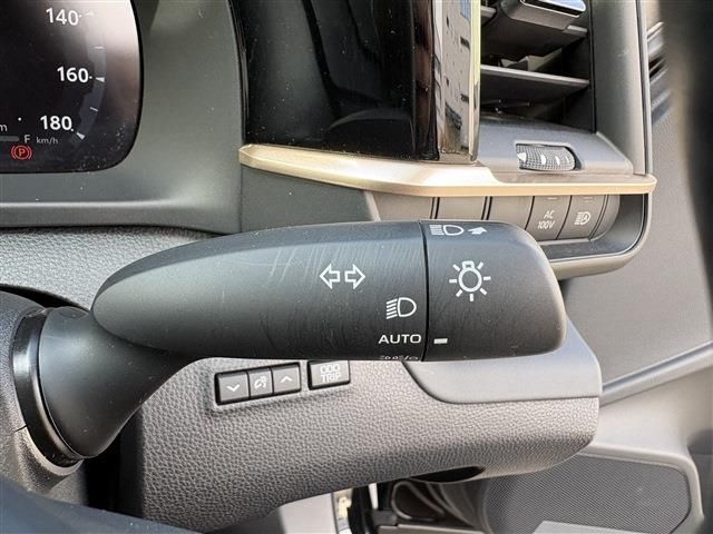 Toyota Crown Crossover 2024 6418507-10