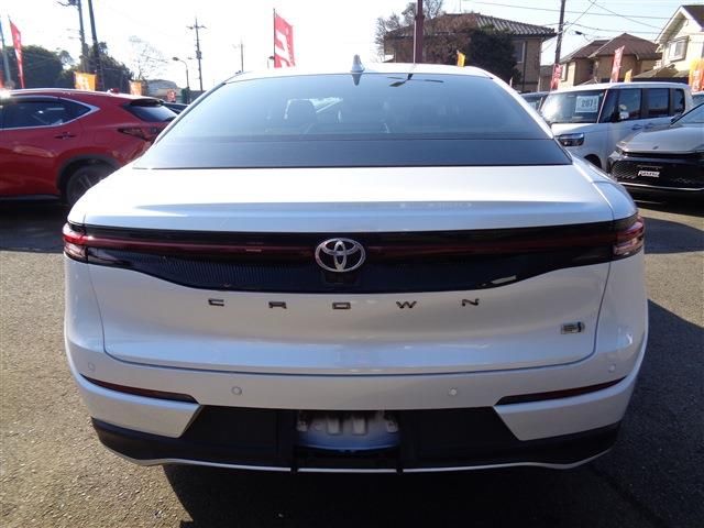 Toyota Crown Crossover 2023 6419903-6