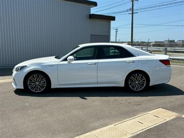 Toyota CROWN HYBRID 2017 6378828-8