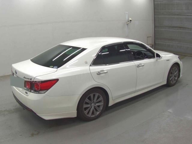 Toyota CROWN HYBRID 2016 6379203-1