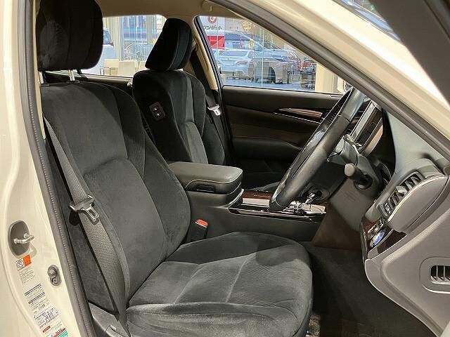 Toyota CROWN HYBRID 2016 6379324-3