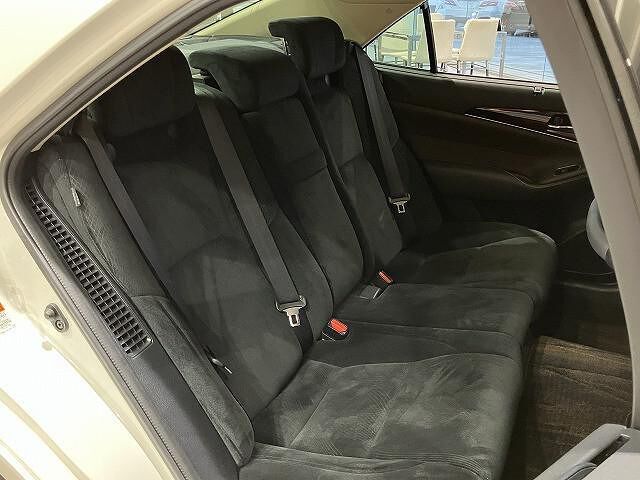 Toyota CROWN HYBRID 2016 6379324-4