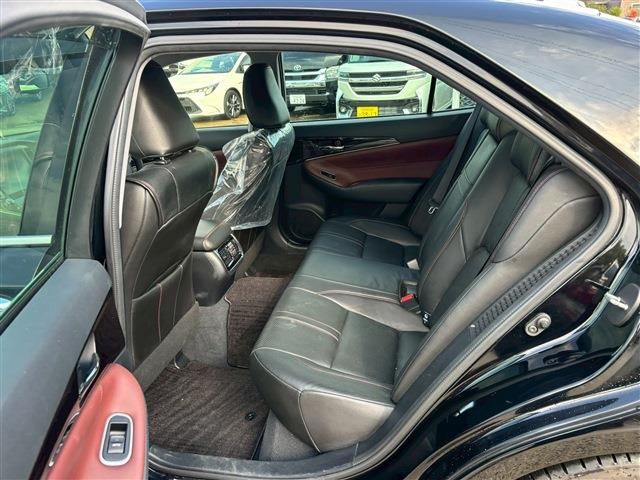 Toyota CROWN HYBRID 2016 6379516-3