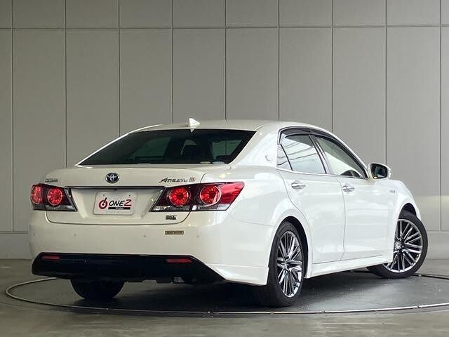 Toyota CROWN HYBRID 2016 6379651-1