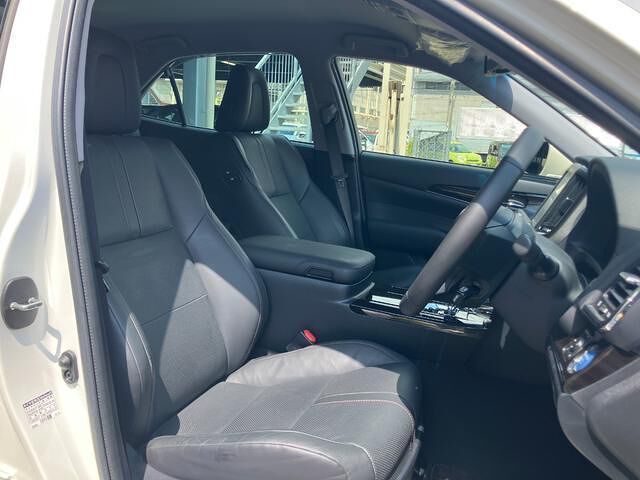 Toyota CROWN HYBRID 2016 6379651-4