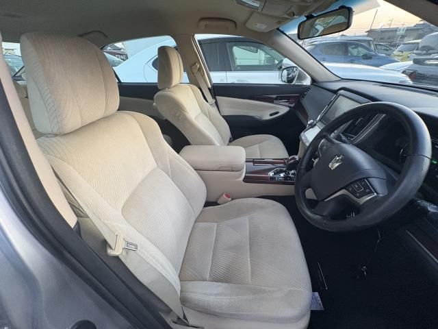 Toyota CROWN HYBRID 2015 6379804-5