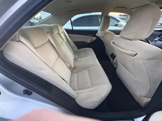 Toyota CROWN HYBRID 2015 6379804-7