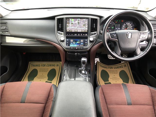 Toyota CROWN HYBRID 2015 6379944-2