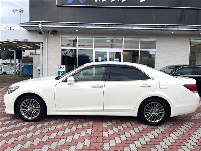 Toyota CROWN HYBRID 2015 6379945-10