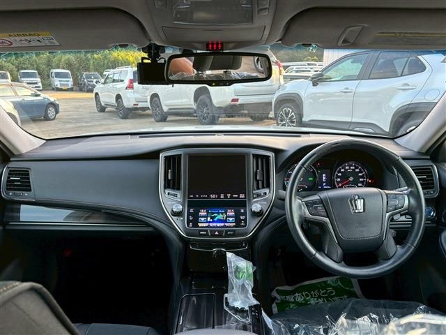 Toyota CROWN HYBRID 2015 6380453-1
