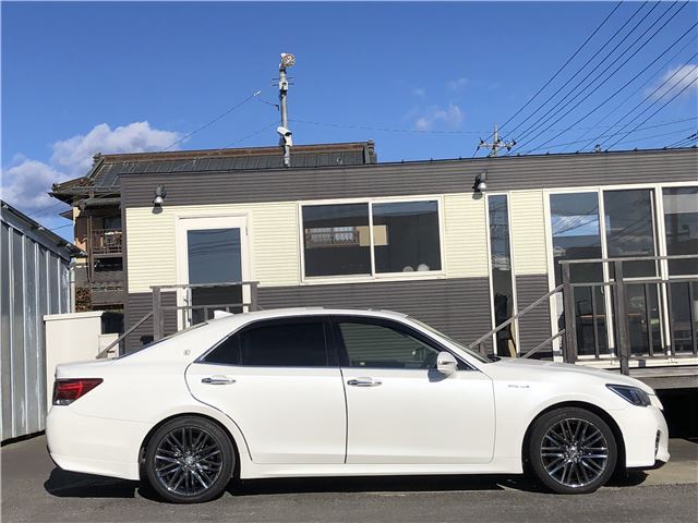 Toyota CROWN HYBRID 2015 6380729-8