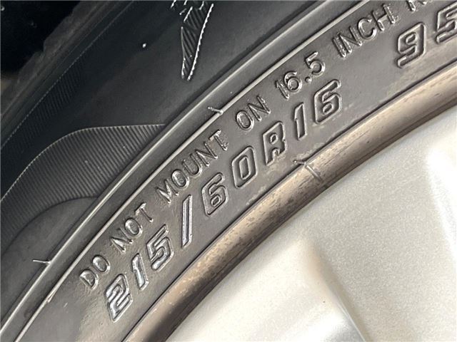 Toyota CROWN HYBRID 2015 6380804-9