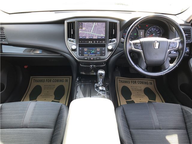 Toyota CROWN HYBRID 2014 6381073-2