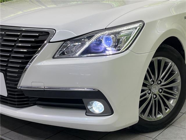 Toyota CROWN HYBRID 2013 6381854-8