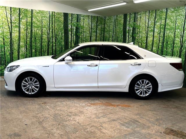 Toyota CROWN HYBRID 2013 6382228-9