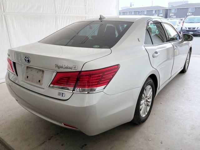 Toyota CROWN HYBRID 2013 6382431-4