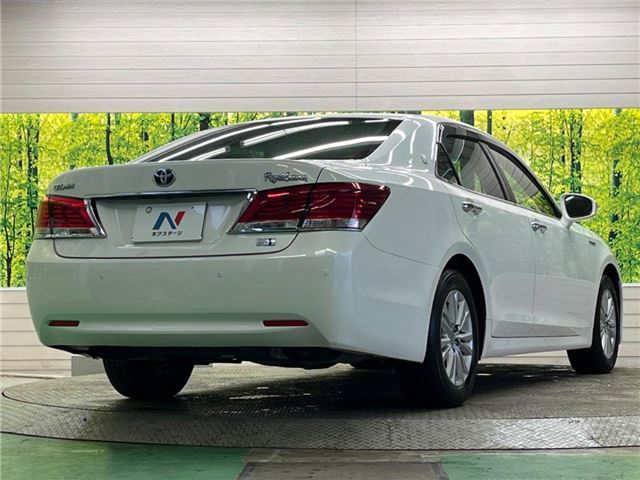 Toyota CROWN HYBRID 2013 6382610-8
