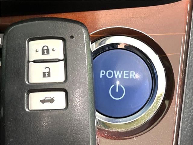 Toyota CROWN HYBRID 2013 6382756-6