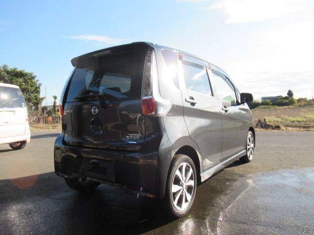 Nissan DAYZ 2013 6399845-9