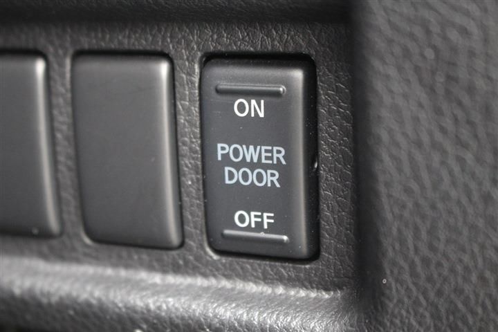 Nissan ELGRAND 2024 6410708-3