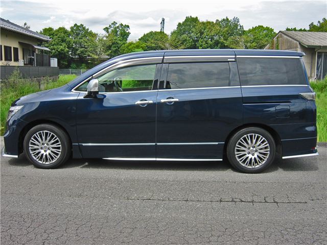 Nissan ELGRAND 2021 6410842-7