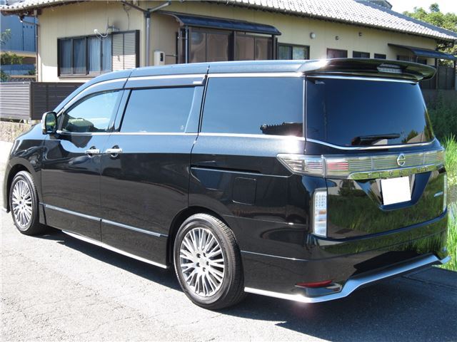 Nissan ELGRAND 2021 6410879-3
