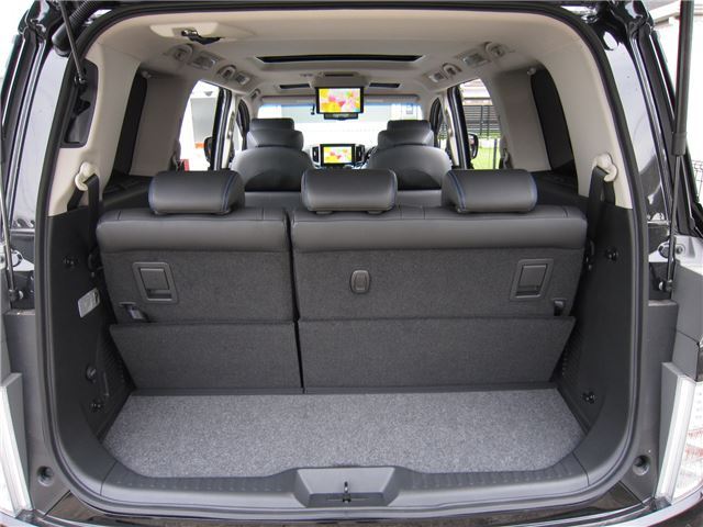 Nissan ELGRAND 2021 6410879-9