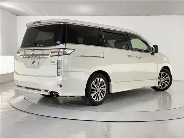 Nissan ELGRAND 2020 6410881-1