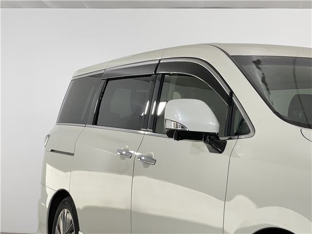 Nissan ELGRAND 2020 6410881-5